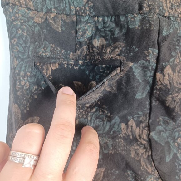 Lord & Taylor Women's Pants Multi Floral Sz 2 Slim Leg Ankle Pleat Stretch Rose - Picture 9 of 11